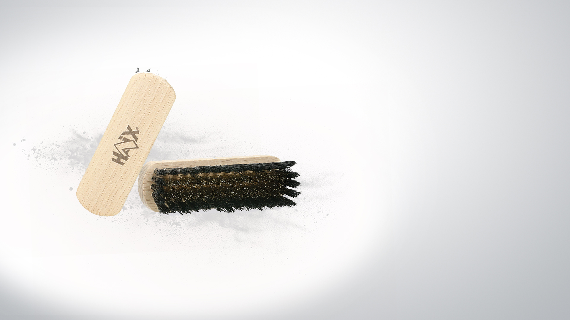 900301_velourcarebrush