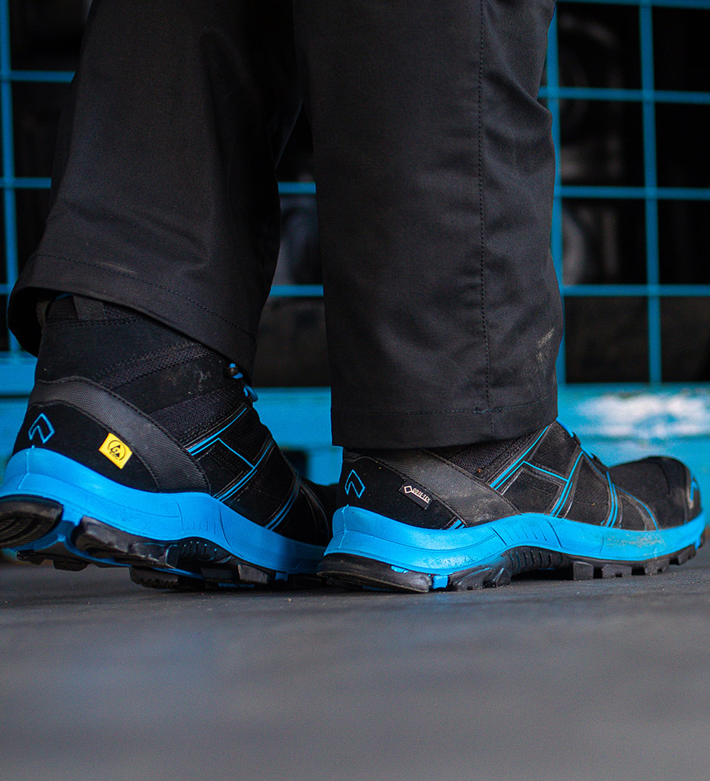 610015 HAIX Black Eagle Safety 40.1 mid black-blue 1000x1100 - Kopie