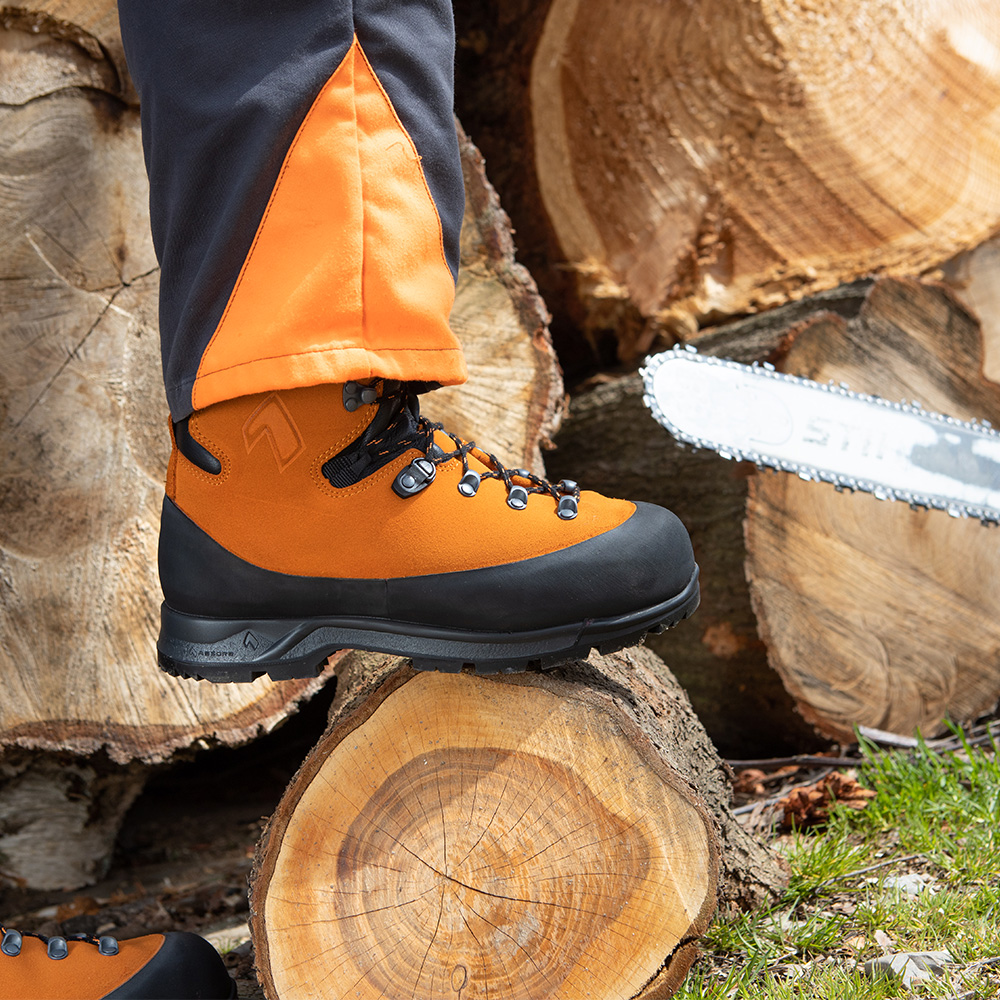 603112_protector_forest_2-1_orange_act03_1000x1000_web01910